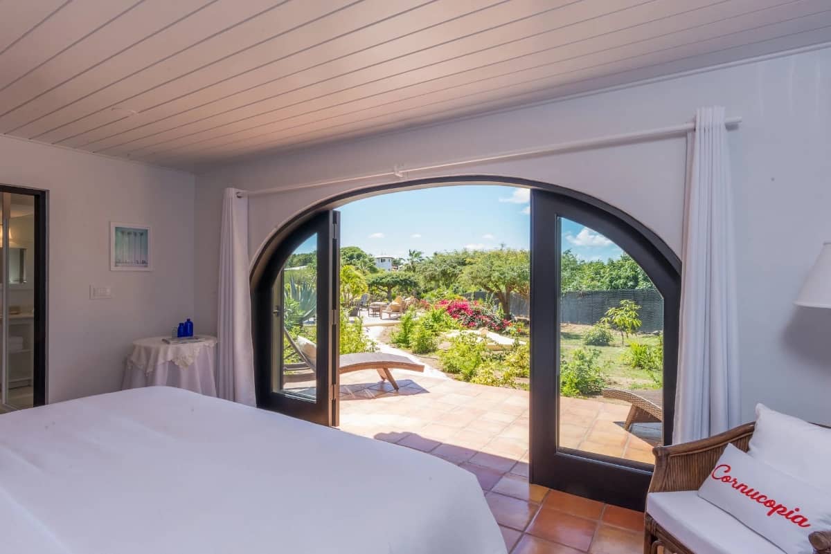 Cornucopia villa bedroom